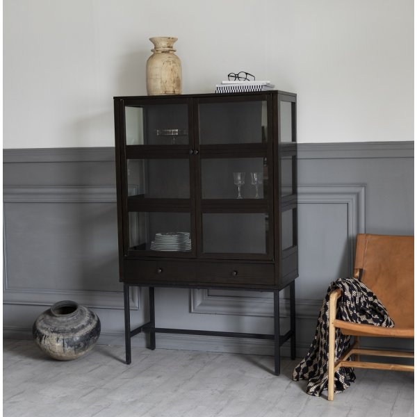 Lamier vitrineskap - Brunbeiset