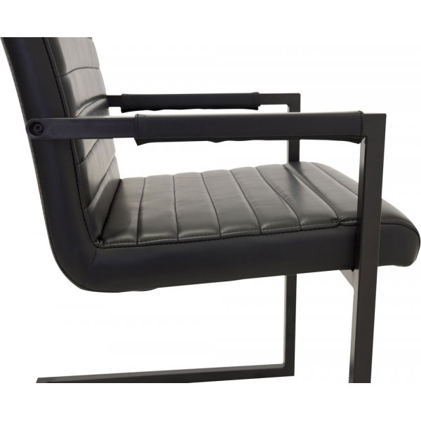 Karmstol Fortina - Svart PU Karmstol Fortina - Svart PU