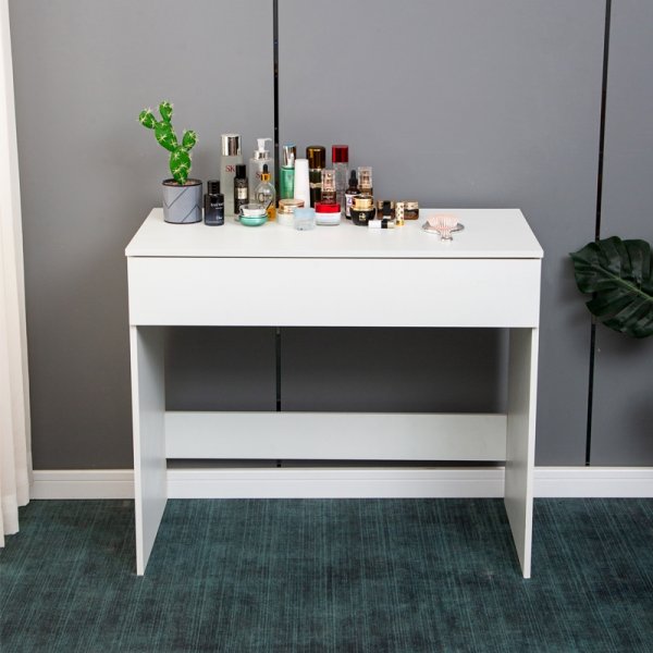 Hvitt sminkebord med oppbevaring, 90 cm bredt Hvitt sminkebord med oppbevaring, 90 cm bredt