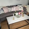 Kundebilde Howard Luxor buet 4-setes sofa 240 cm - Valgfri farge