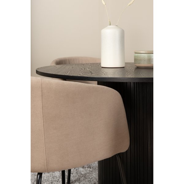 Bianca Spisesett rundt sort spisebord med 4 Berit beige stoler Bianca Spisesett rundt sort spisebord med 4 Berit beige stoler