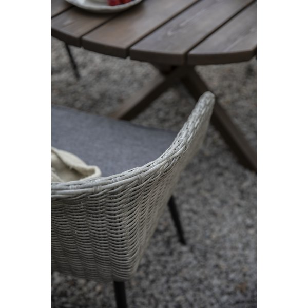 Stol med pute for utendørs bruk Stol med pute for utendørs bruk