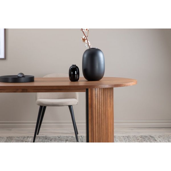 Inter ovalt spisebord - Valntt/svart