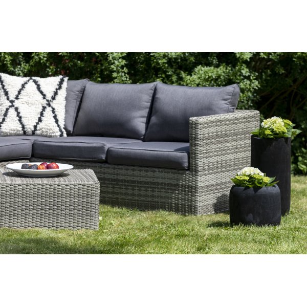 Boviken hjørnesofa med fotskammel - Grå kunstrotting Boviken hjørnesofa med fotskammel - Grå kunstrotting