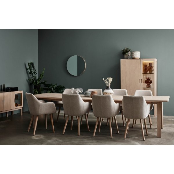 Sandholmen spisebord 220 x 100 cm - Hvitpigmentert eik Sandholmen spisebord 220 x 100 cm - Hvitpigmentert eik