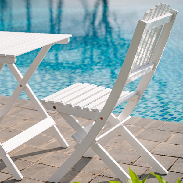 Utend�rs stol Br�nn� hvit