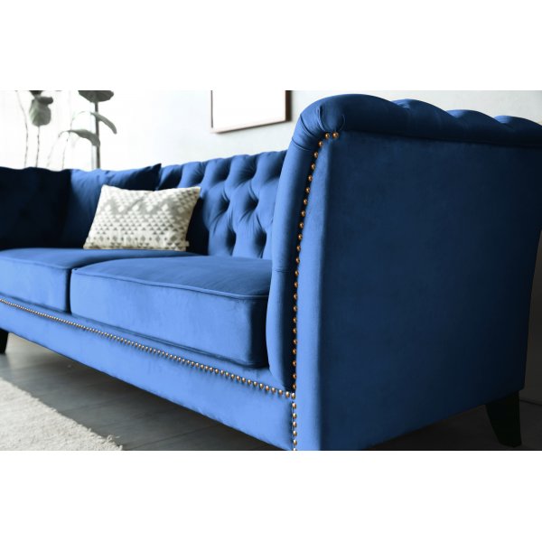 Milton Chesterfield 3-seter sofa - Mørkeblå fløyel + Tekstilrens for møbler Milton Chesterfield 3-seter sofa - Mørkeblå fløyel + Tekstilrens for møbler