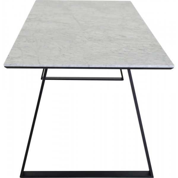 Kvarnbacken spisebord, 140 cm - Mrk marmor/svart