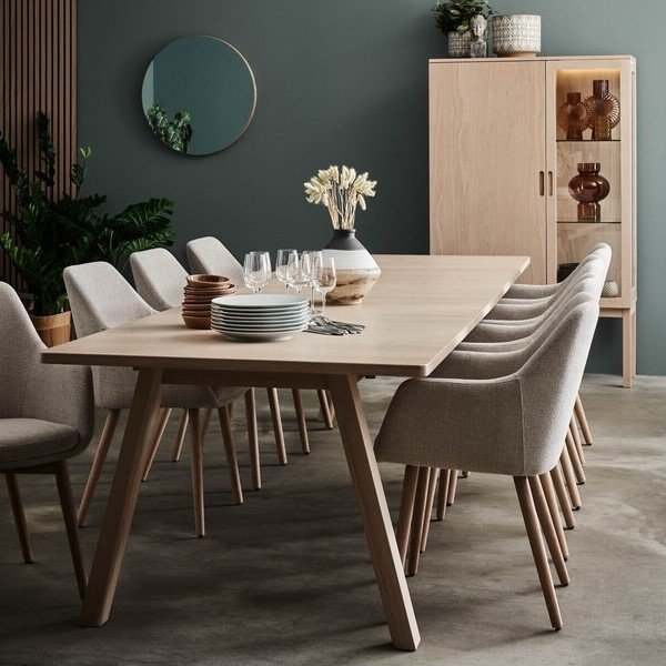 Sandholmen spisebord 220 x 100 cm - Hvitpigmentert eik Sandholmen spisebord 220 x 100 cm - Hvitpigmentert eik