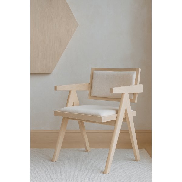 Sara lenestol i hvitoljet eik / Linn�