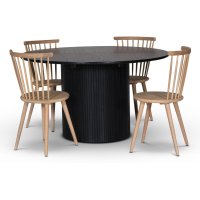 Nova spisegruppe, uttrekkbart spisebord Ø130-170 cm inkl. 4 stk. hvitoljede pinnestoler Castor - Svartbeiset eik Nova spisegruppe, uttrekkbart spisebord Ø130-170 cm inkl. 4 stk. hvitoljede pinnestoler Castor - Svartbeiset eik