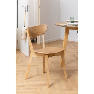 Roxby spisestuestol - eik Roxby spisestuestol - eik