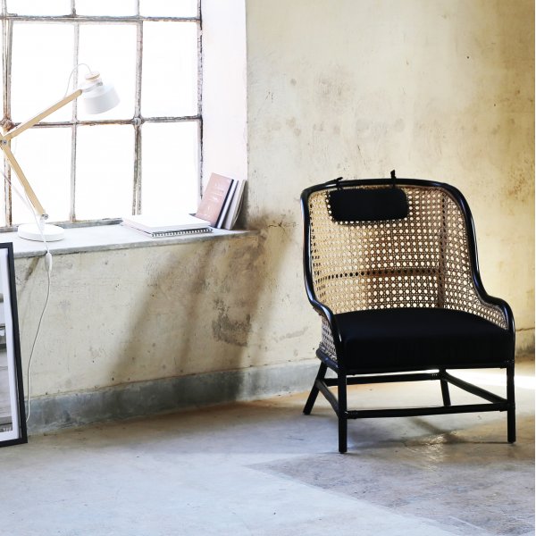 Åkerö lenestol - Svart/rotting Åkerö lenestol - Svart/rotting