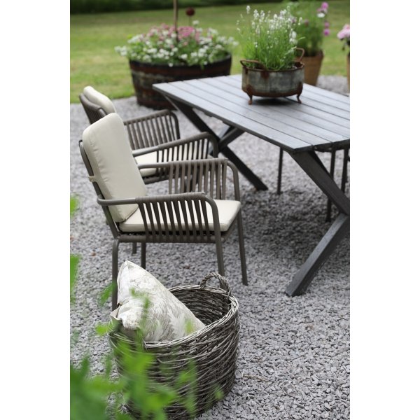 Spisegruppe Scottsdale: bord 150 cm inkludert 4 stk grå Lincoln stablebare stoler Spisegruppe Scottsdale: bord 150 cm inkludert 4 stk grå Lincoln stablebare stoler