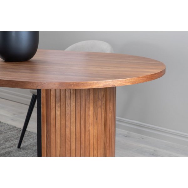 Inter ovalt spisebord - Valntt/svart