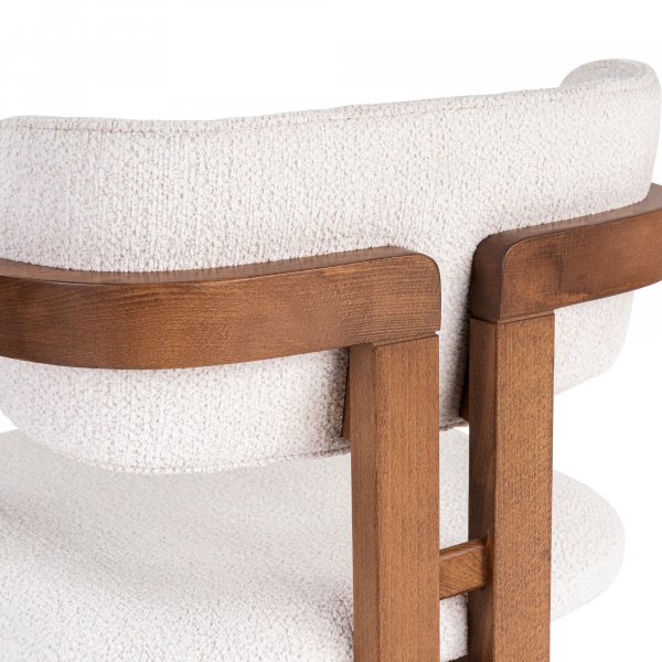 Lenestol Torpin i hvit chenille og valnøtt Lenestol Torpin i hvit chenille og valnøtt