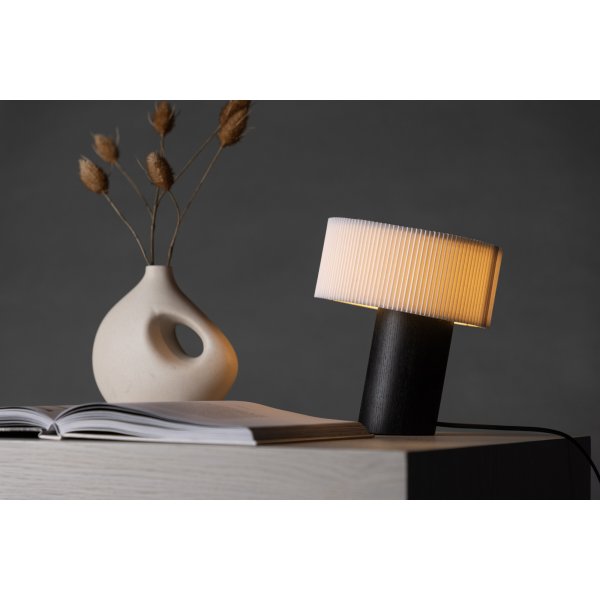 Branäs bordlampe - Sort/Hvit Branäs bordlampe - Sort/Hvit