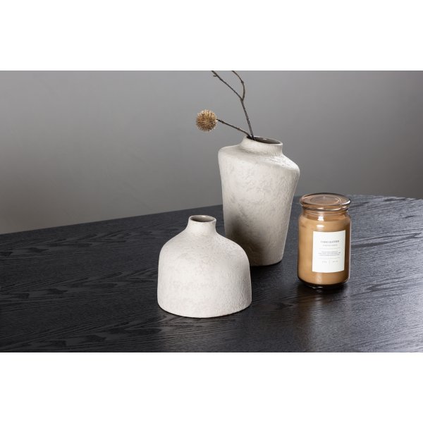 Isolde spisebord 180 x 90 cm - Sort Isolde spisebord 180 x 90 cm - Sort