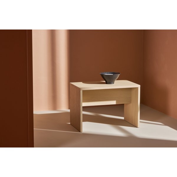 Juni salongbord 58 x 35 cm - Whitewash Juni salongbord 58 x 35 cm - Whitewash