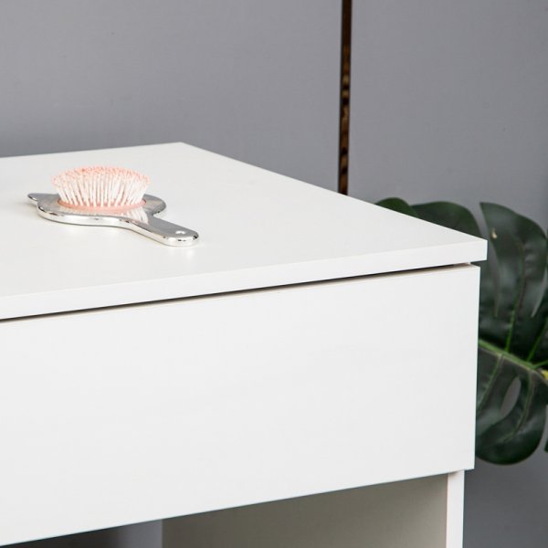 Hvitt sminkebord med oppbevaring, 90 cm bredt Hvitt sminkebord med oppbevaring, 90 cm bredt