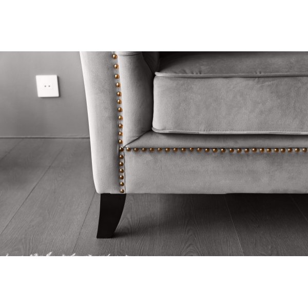 Lenestol chesterfield grå - Henry + Møbelrengjøring Lenestol chesterfield grå - Henry + Møbelrengjøring