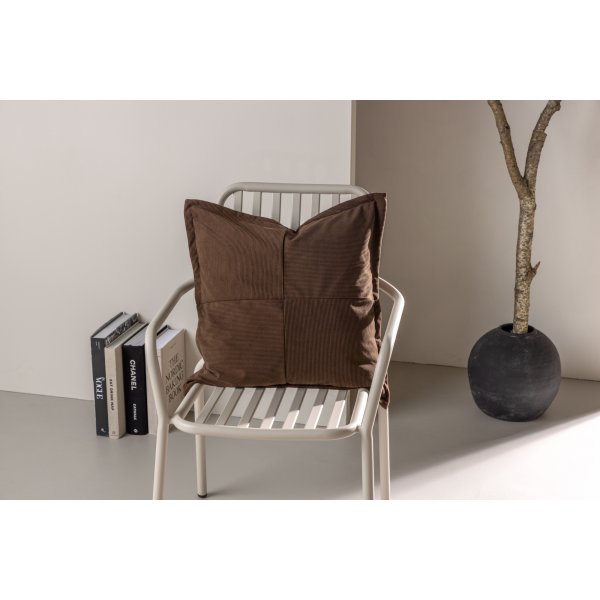 Lykke putetrekk 50 x 50 cm - Mørk brun Lykke putetrekk 50 x 50 cm - Mørk brun