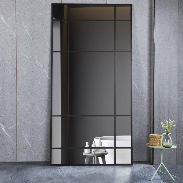 Helfigursspeil 90 × 180 cm med sprosser - Svart ramme Helfigursspeil 90 × 180 cm med sprosser - Svart ramme