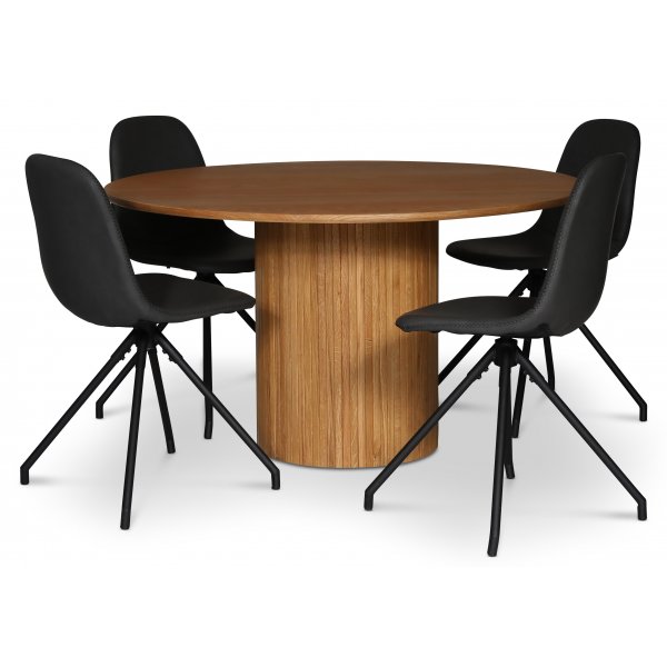 spisegruppe i Nordansjen; rundt spisebord 130 cm, oljet eik + 4 stk Bridge spisestoler svingbare, svart PU