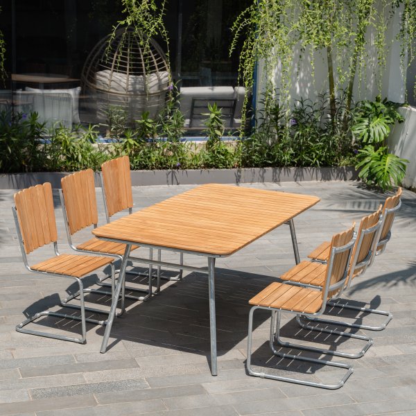 Mllan utegruppe i teak: 6 stoler med spisebord 176x90 cm
