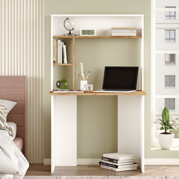 Bernt skrivebord 148,6 x 90 cm - Furu/hvit Bernt skrivebord 148,6 x 90 cm - Furu/hvit