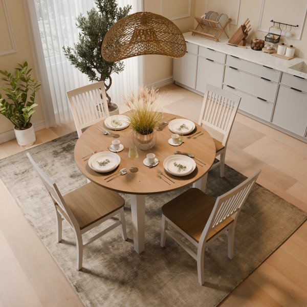 Spisegruppe: Lck spisebord, rundt - hvit / oljet eik + 4 Selma stoler - hvit / oljet eik + 3.00 x Mbelftter