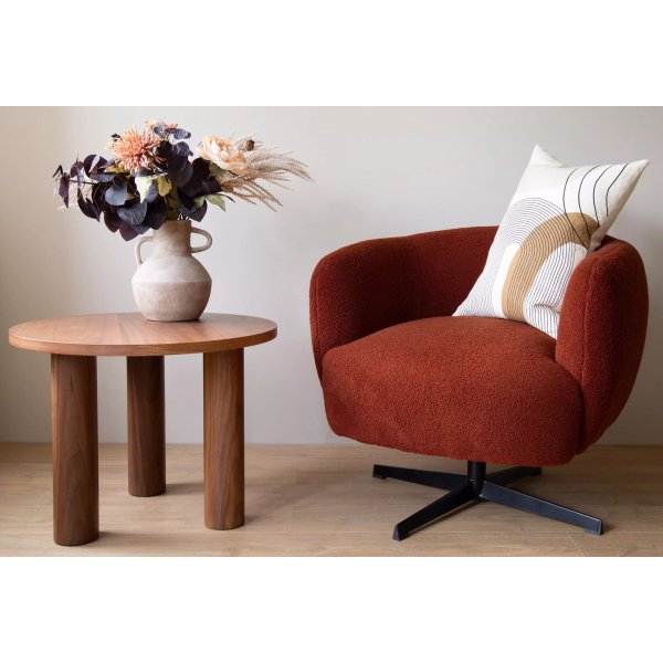 Macala sidebord Ø65 cm - Valnøtt Macala sidebord Ø65 cm - Valnøtt