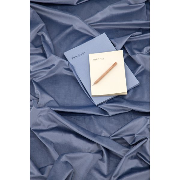 Magdalena gardin, 135x250 cm - Blå Magdalena gardin, 135x250 cm - Blå