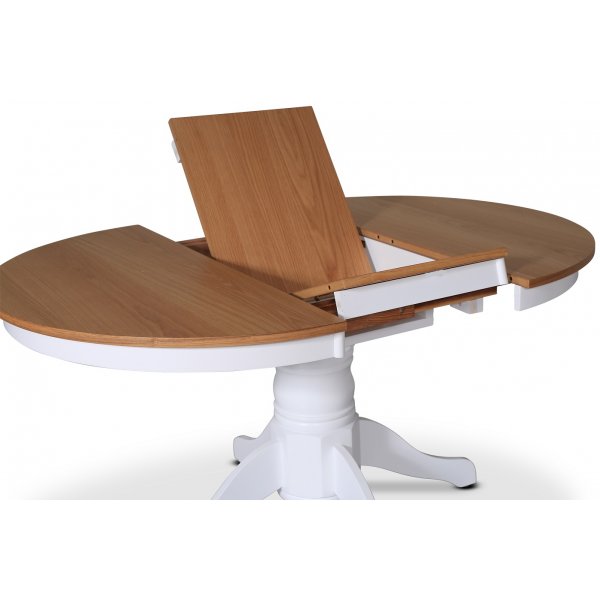 Fitchburg spisebord 106-141 cm - Hvit / Oljet Eik Fitchburg spisebord 106-141 cm - Hvit / Oljet Eik