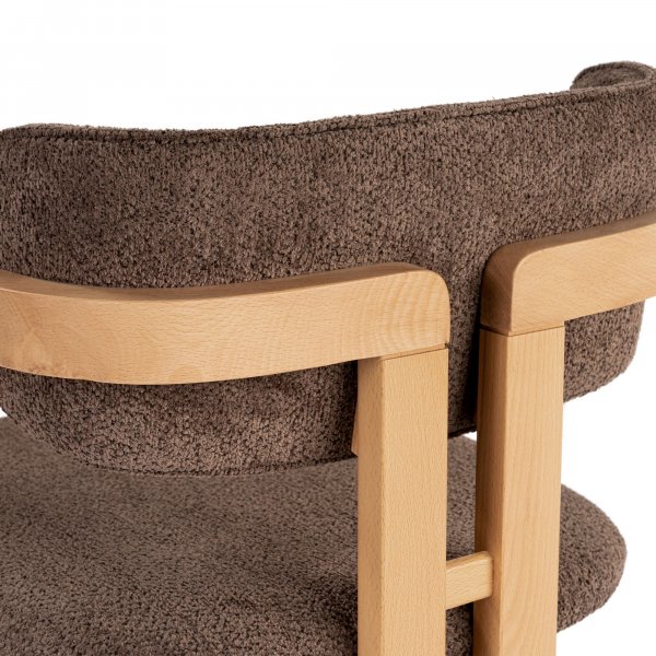Lenestol Torpin i brun chenille og eik Lenestol Torpin i brun chenille og eik
