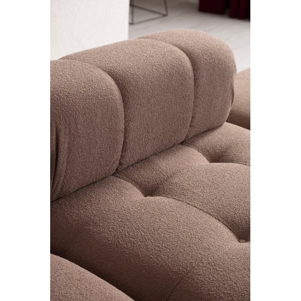Doblo 2-seters sofa i bouclè - Brun Cappuccino Doblo 2-seters sofa i bouclè - Brun Cappuccino