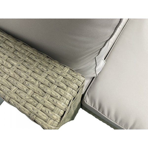 Utendørs sofagruppe - Grå rotting Utendørs sofagruppe - Grå rotting