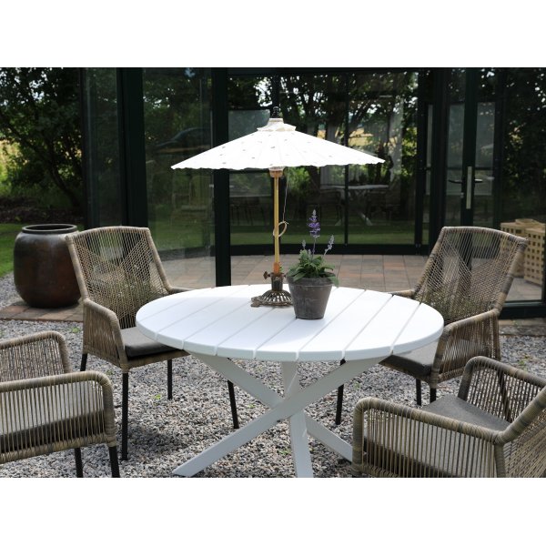 Scottsdale spisegruppe for uteplassen rundt bord med 4 stk. Ystad karmstoler - Grå/Beige/Hvit Scottsdale spisegruppe for uteplassen rundt bord med 4 stk. Ystad karmstoler - Grå/Beige/Hvit