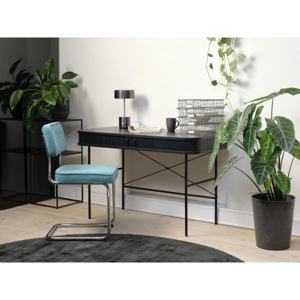 Aero stol i turkis cordfløyel Aero stol i turkis cordfløyel