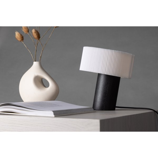 Branäs bordlampe - Sort/Hvit Branäs bordlampe - Sort/Hvit