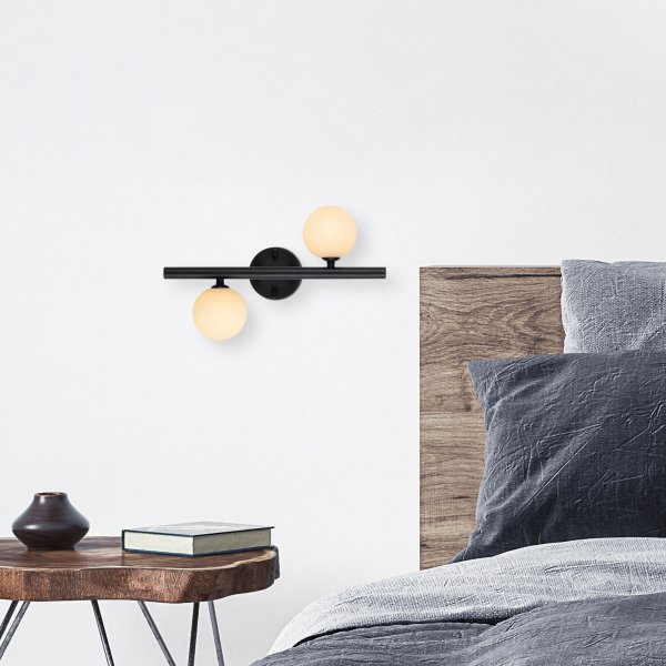 Domino vegglampe 11038 - Sort/hvit Domino vegglampe 11038 - Sort/hvit