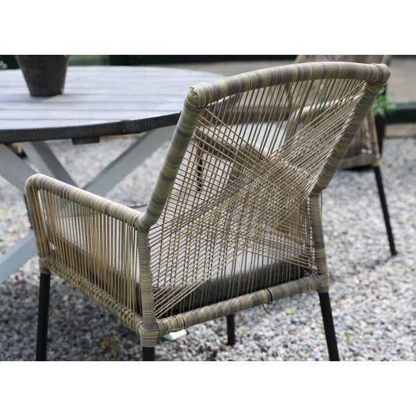 Ystad karmstol - tvinnet kunstrotting/gr pute