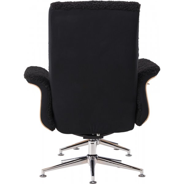 Hagön hvilestol med fotskammel - Svart saueskinnsimitasjon/oljet eik Hagön hvilestol med fotskammel - Svart saueskinnsimitasjon/oljet eik