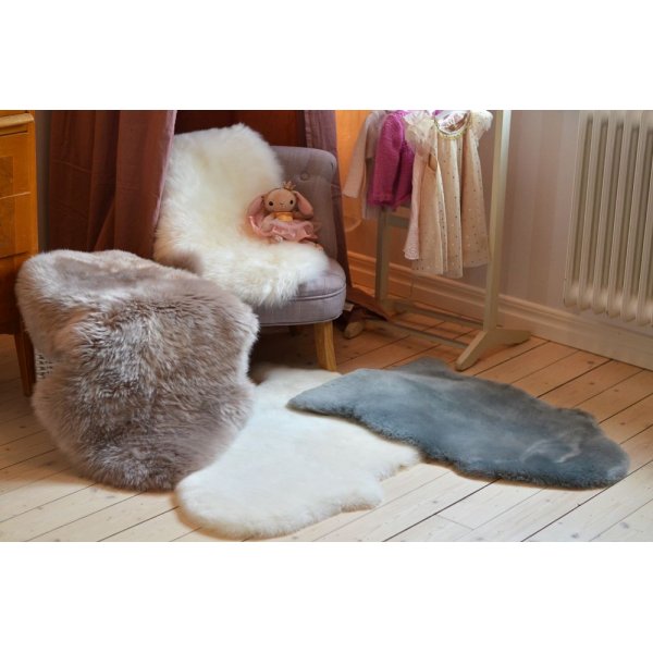 Babycare lammeskinn Lys grå Babycare lammeskinn Lys grå