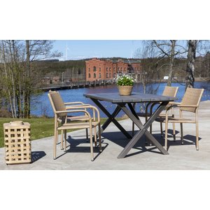 Scottsdale utespisegruppe med 4 stk karmstoler (stablebare) og spisebord 150 cm - Natur Scottsdale utespisegruppe med 4 stk karmstoler (stablebare) og spisebord 150 cm - Natur