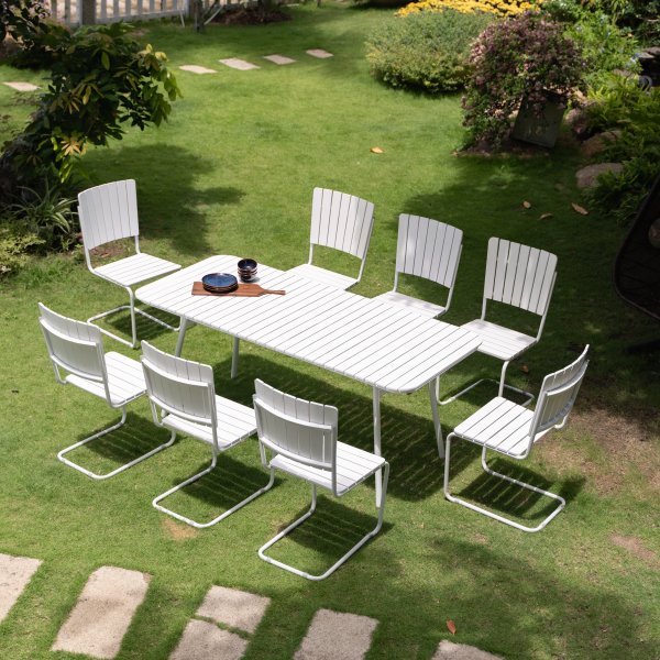 Holmsund matvaregruppe; bord 180x80 cm med 8 stoler - hvitt