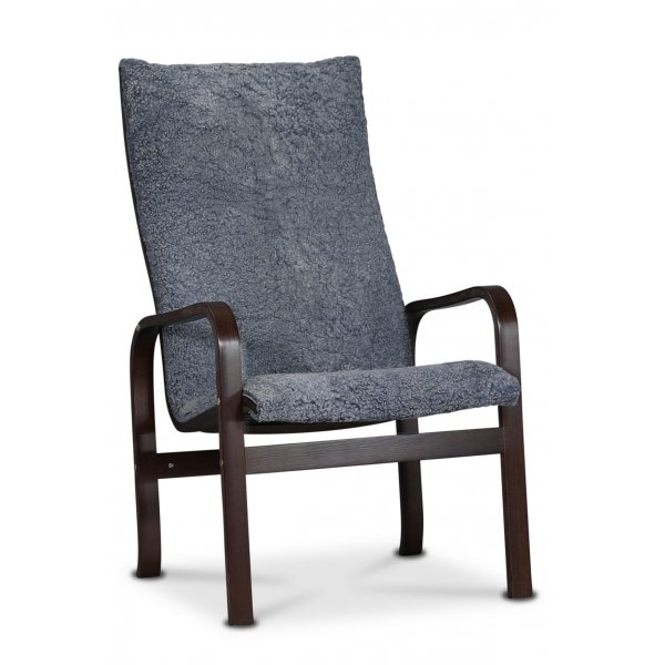 Fushion lenestol i saueskinn scandinavian grey - Mørk valnøtt Fushion lenestol i saueskinn scandinavian grey - Mørk valnøtt