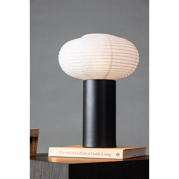 Hovfjället bordlampe - Sort/Hvit Hovfjället bordlampe - Sort/Hvit