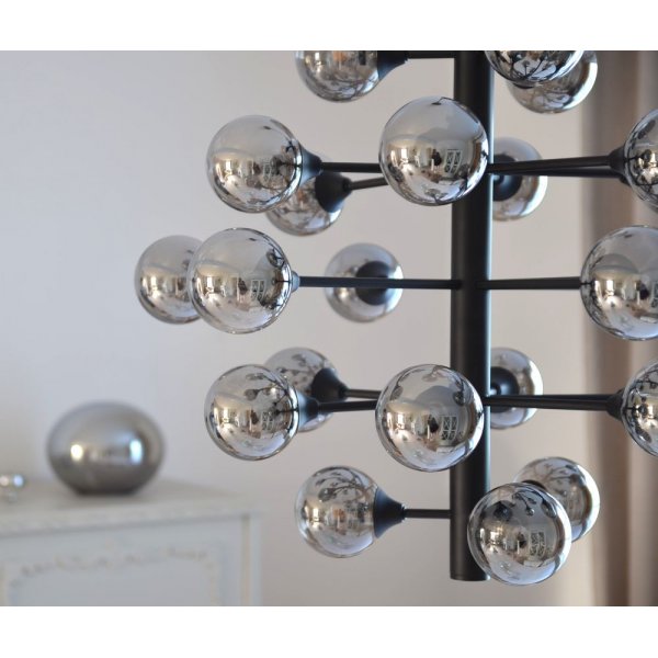 Taklampe Cosmos - Svart/røykgrå Taklampe Cosmos - Svart/røykgrå