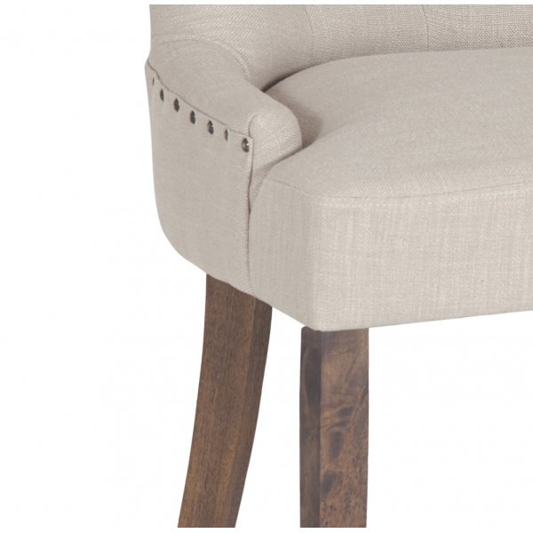 Spisegruppe: Lamier rundt spisebord + 4 Tuva beige stoler